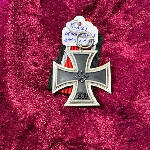 WW2 EKII Medal 5